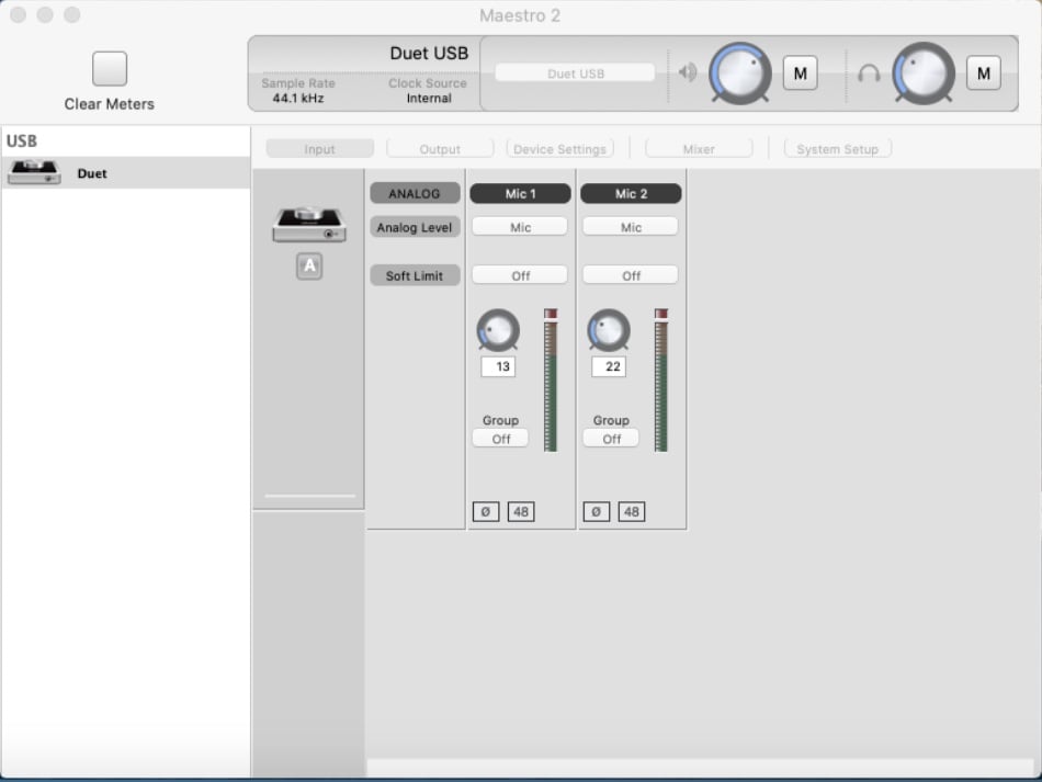 How do I use the low latency mixer in Maestro 2 with Apogee USB interfaces?
